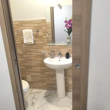 Πανσιόν Napoleone Luxury 3*