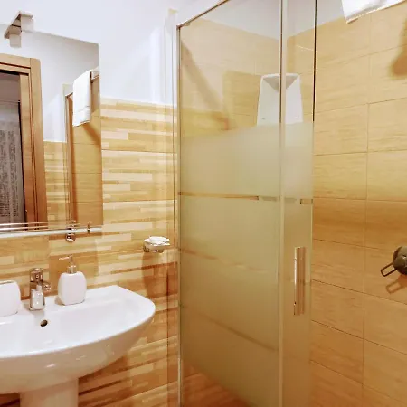 Napoleone Luxury Πανσιόν