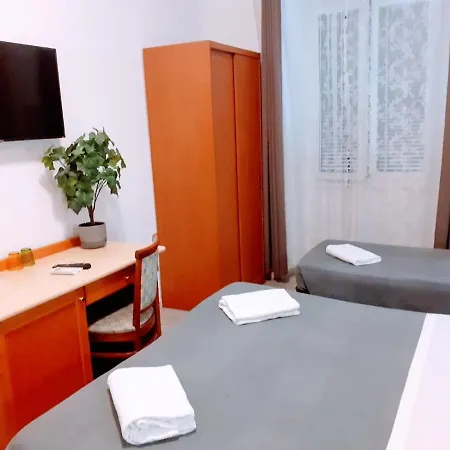 Casa de hóspedes Napoleone Luxury 3*