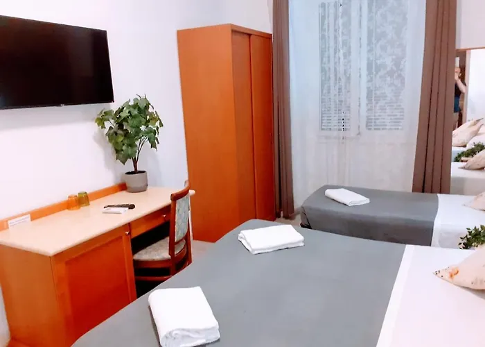 Pensión Napoleone Luxury 3*