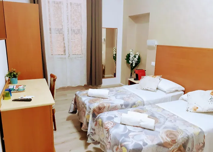 Napoleone Luxury Pensión 3*